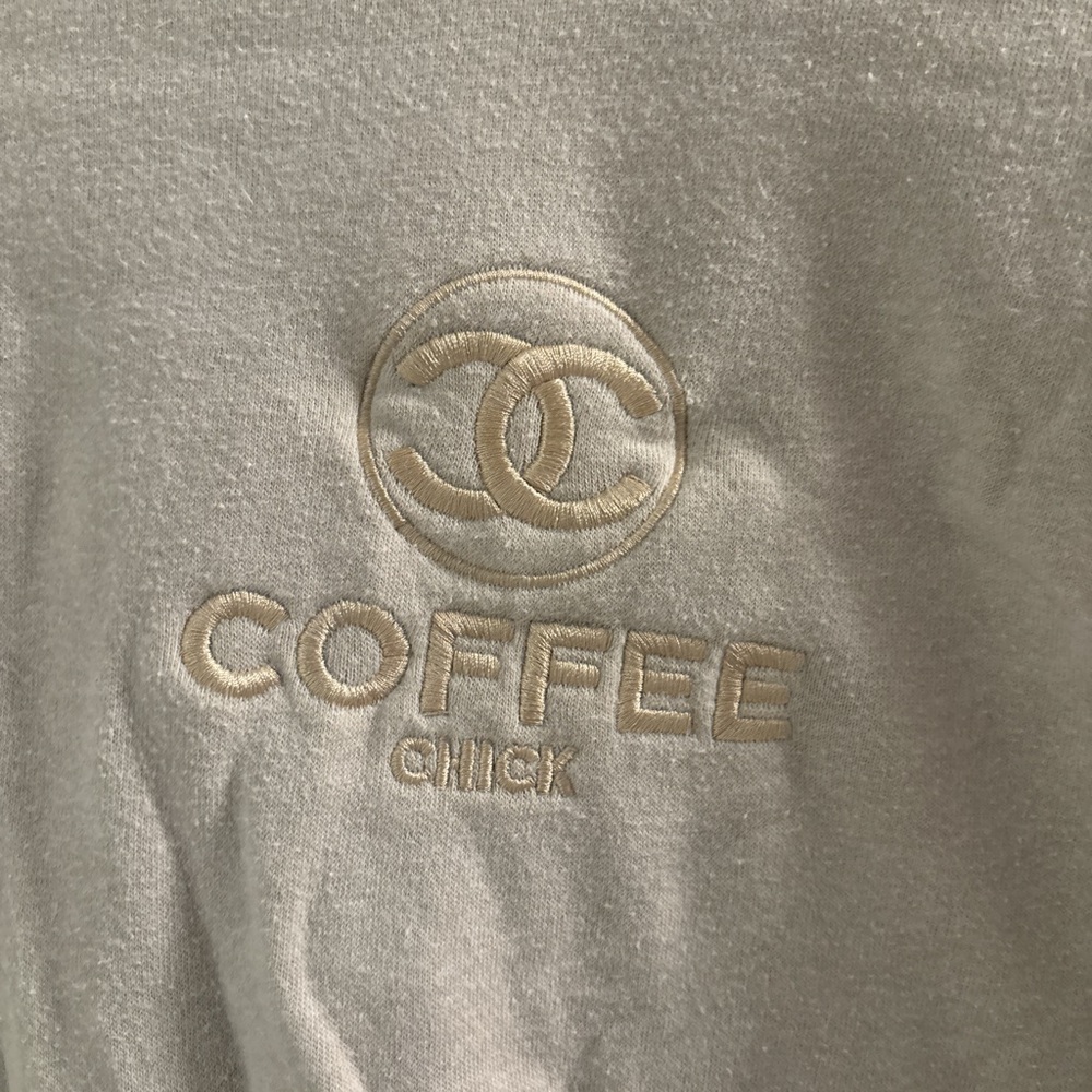 Embroidered crew neck - Picture 2 of 2
